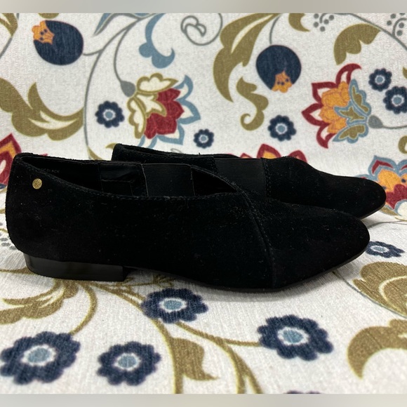 Size 9 GH Bass & Co Suede Flats - Picture 2 of 4